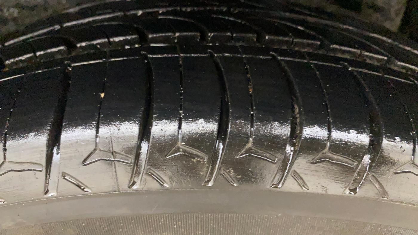 2018 Toyota YARIS V MT, Petrol, Manual, 1,27,623 km, Left Rear Tyre Tread