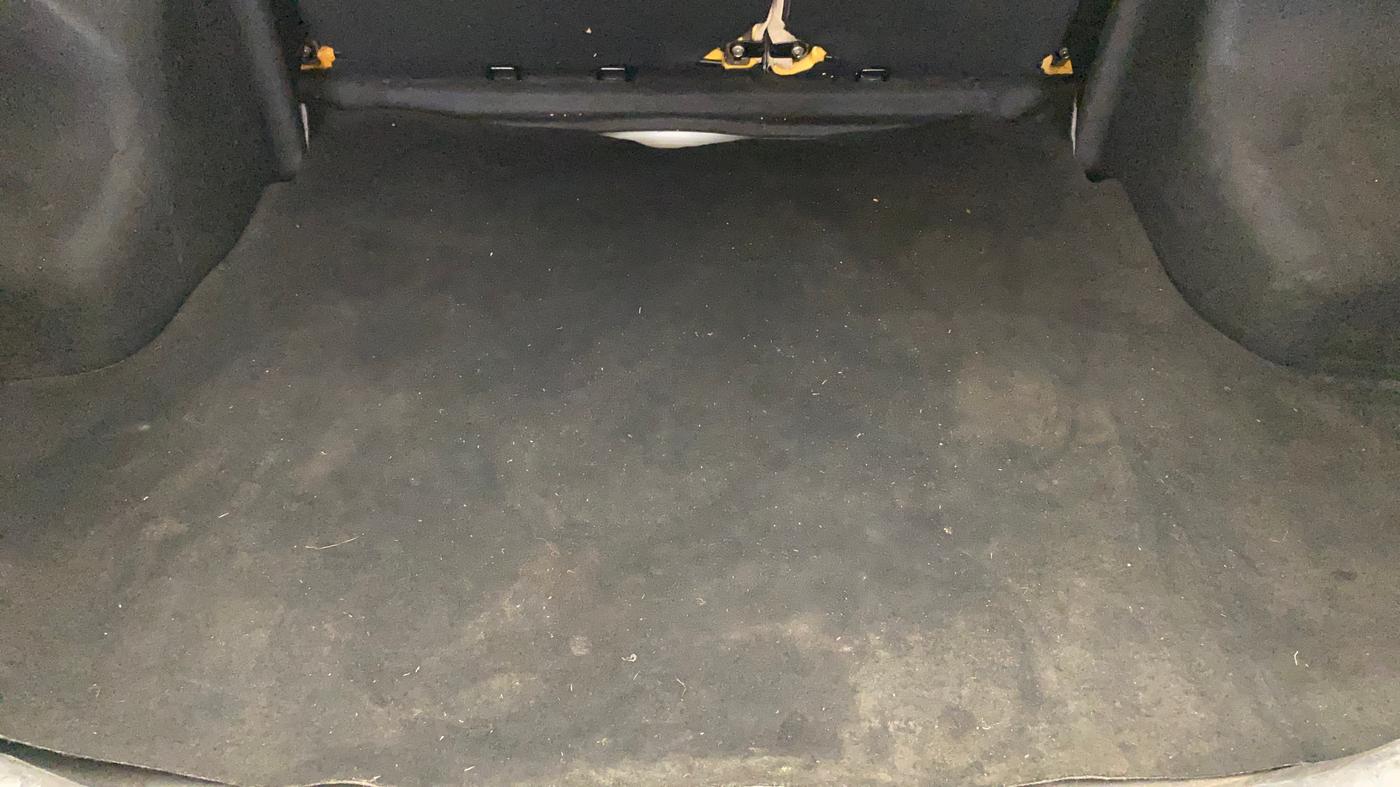 2018 Toyota YARIS V MT, Petrol, Manual, 1,27,623 km, Boot Inside