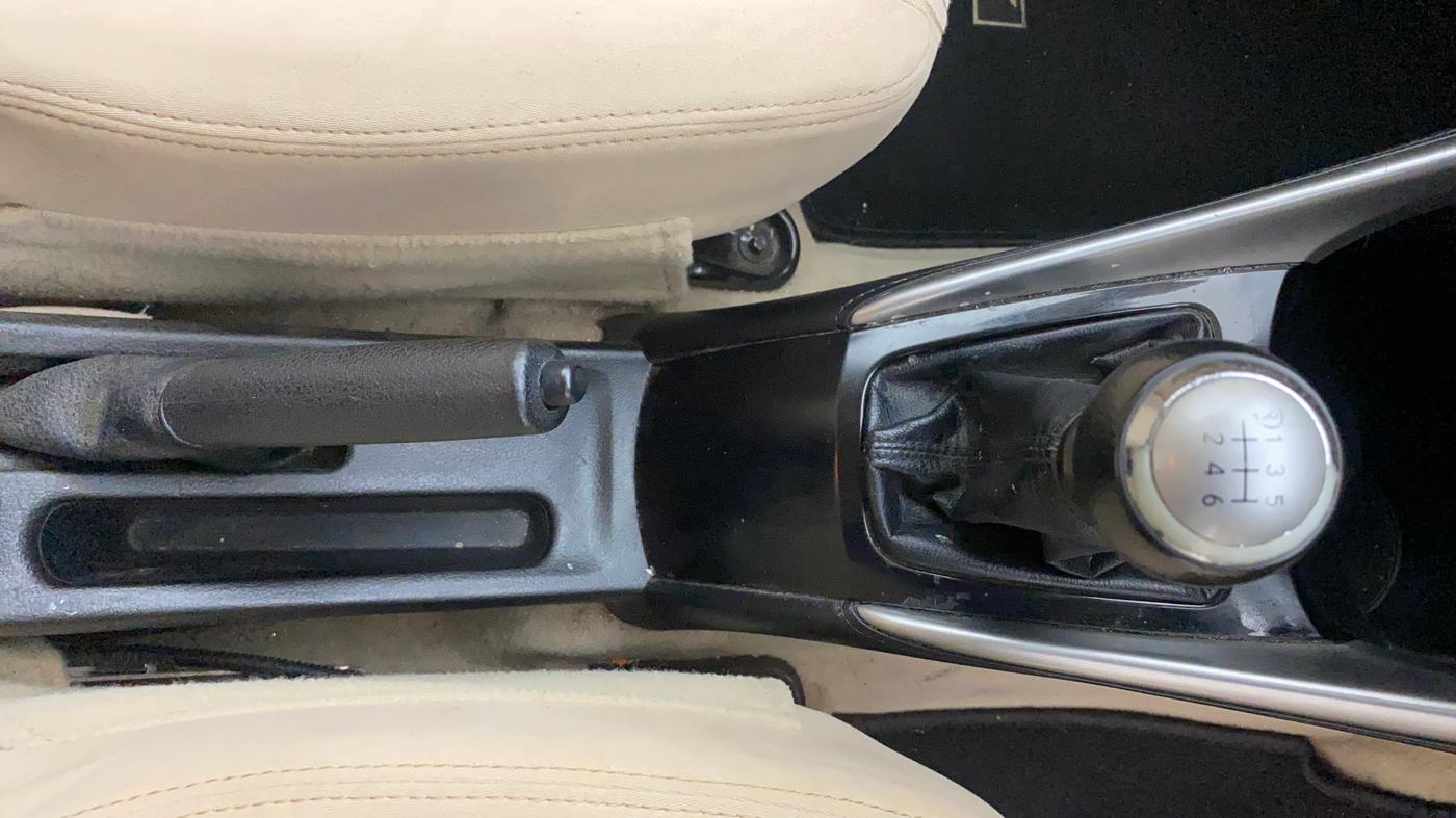 2018 Toyota YARIS V MT, Petrol, Manual, 1,27,623 km, Gear Lever