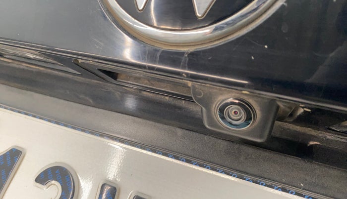 2022 Volkswagen TAIGUN TOPLINE 1.0 TSI MT, Petrol, Manual, 33,574 km, Parking Camera