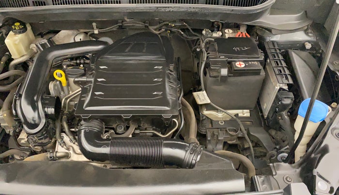 2022 Volkswagen TAIGUN TOPLINE 1.0 TSI MT, Petrol, Manual, 33,574 km, Engine View - Left