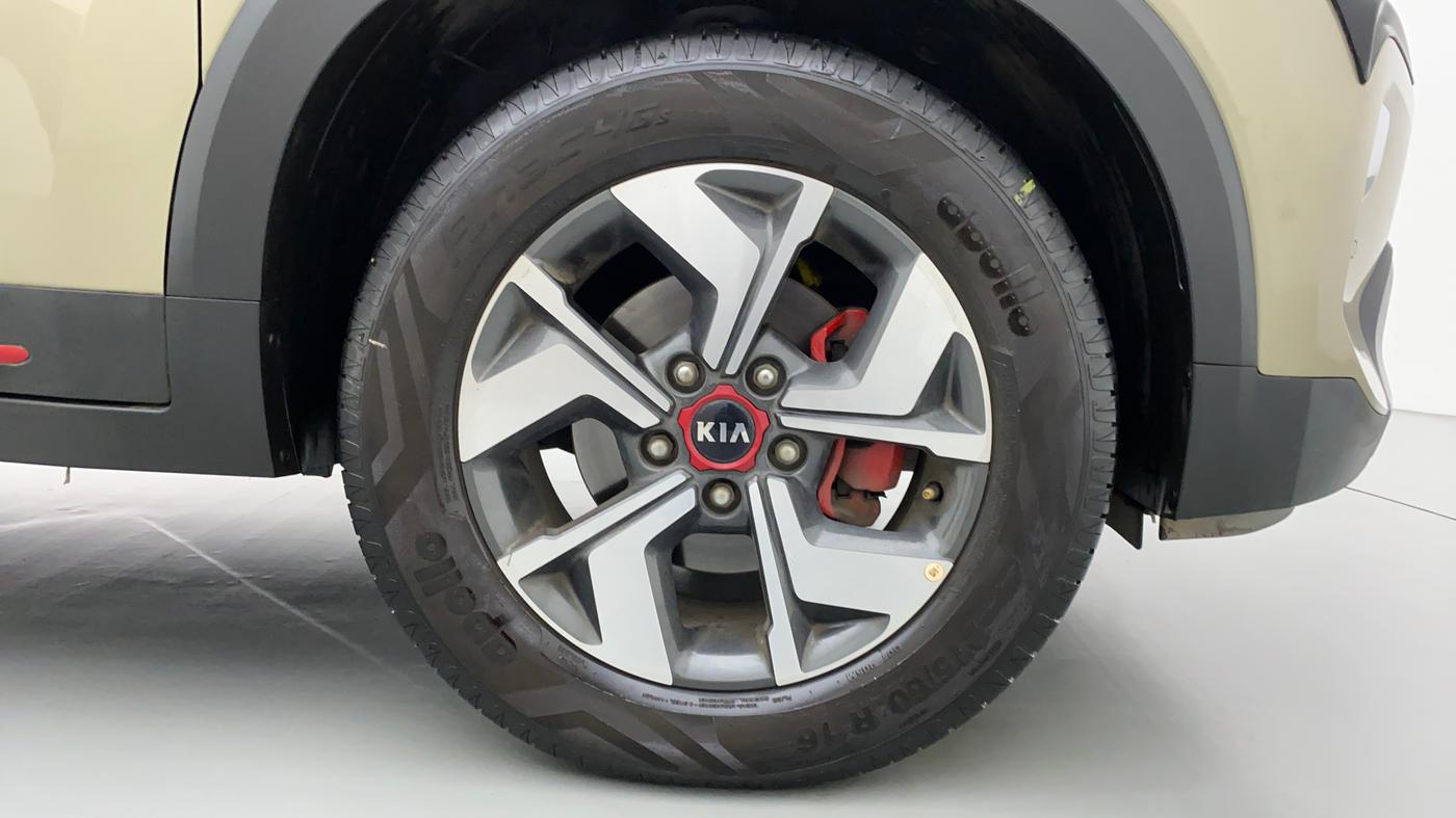 2020 KIA SONET GTX PLUS 1.5 DCT AT, Diesel, Automatic, 10,833 km, Right Front Wheel