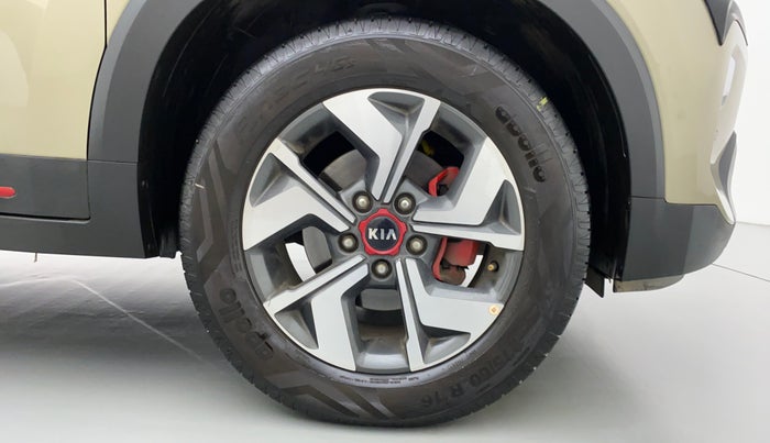 2020 KIA SONET GTX PLUS 1.5 DCT AT, Diesel, Automatic, 10,833 km, Right Front Wheel
