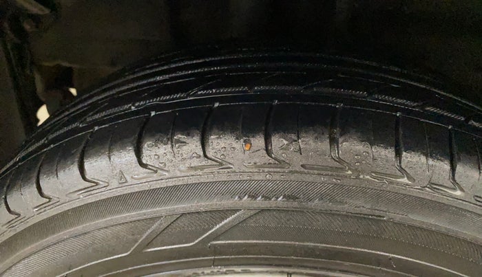 2018 Tata Tiago XE PETROL, Petrol, Manual, 77,423 km, Right Rear Tyre Tread