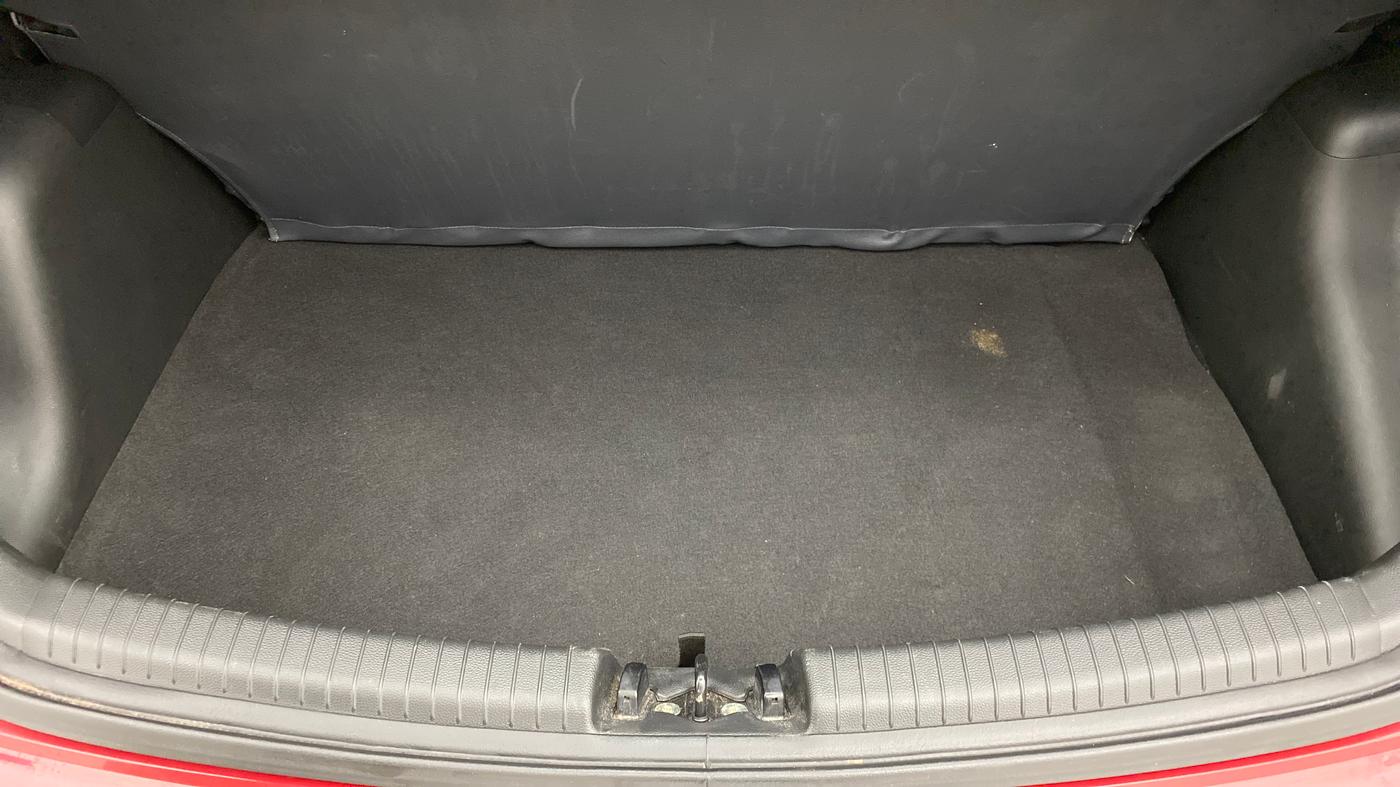 2017 Hyundai Grand i10 SPORTZ O 1.2, Petrol, Manual, 23,458 km, Boot Inside
