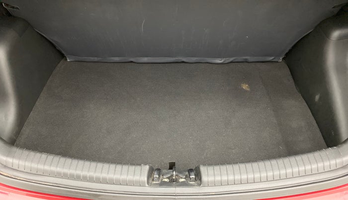 2017 Hyundai Grand i10 SPORTZ O 1.2, Petrol, Manual, 23,458 km, Boot Inside