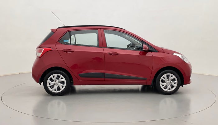 2017 Hyundai Grand i10 SPORTZ O 1.2, Petrol, Manual, 23,458 km, Right Side View