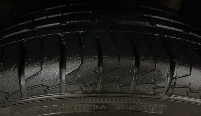 2018 Hyundai Creta SX PLUS AT 1.6 PETROL, Petrol, Automatic, 66,494 km, Right Front Tyre Tread