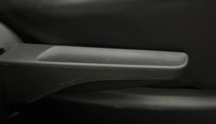 2023 Volkswagen VIRTUS COMFORTLINE TSI 1.0 MT, Petrol, Manual, 47,834 km, Driver Side Adjustment Panel