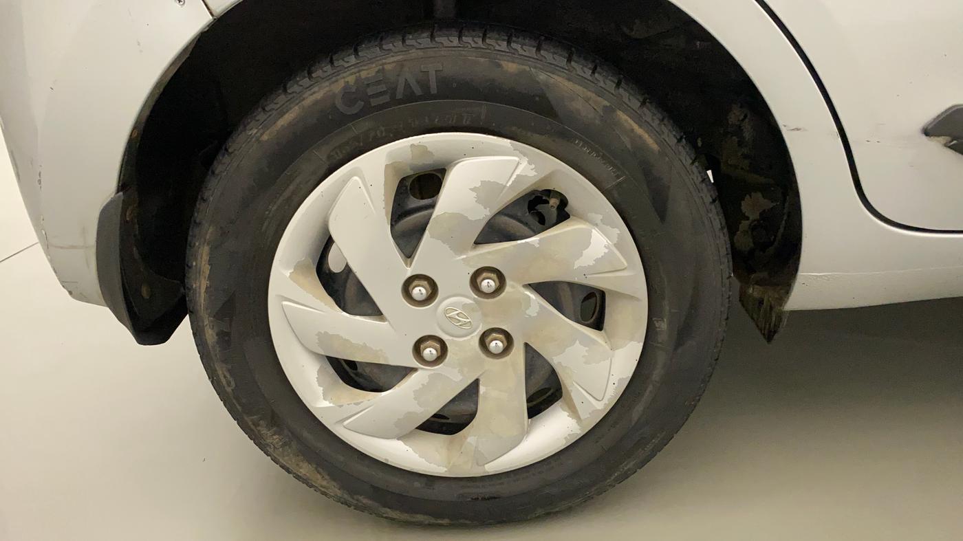 2019 Hyundai NEW SANTRO SPORTZ CNG, CNG, Manual, 73,161 km, Right Rear Wheel
