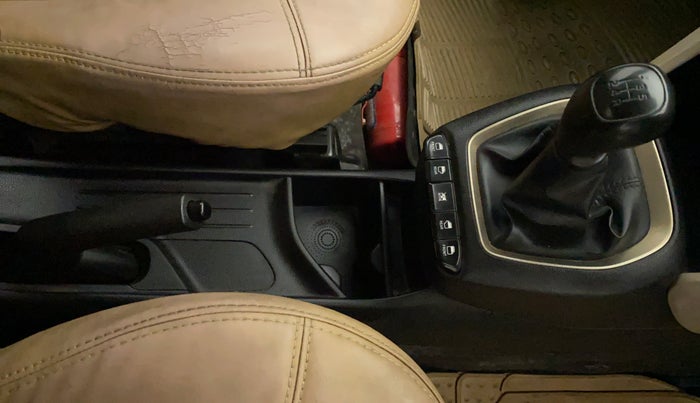 2019 Hyundai NEW SANTRO SPORTZ CNG, CNG, Manual, 73,161 km, Gear Lever
