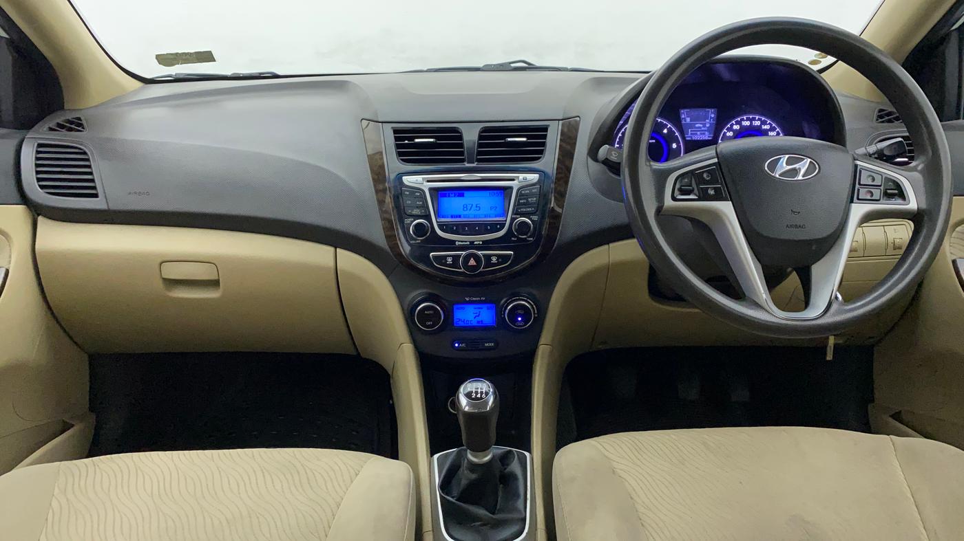 2013 Hyundai Verna FLUIDIC 1.6 CRDI SX, Diesel, Manual, 1,02,258 km, Dashboard