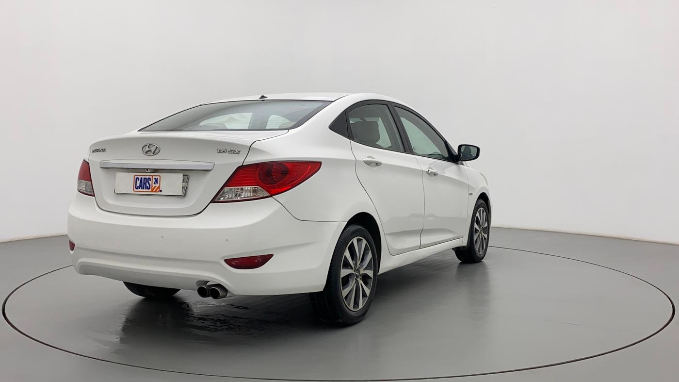 2013 Hyundai Verna FLUIDIC 1.6 CRDI SX, Diesel, Manual, 1,02,258 km, Right Back Diagonal