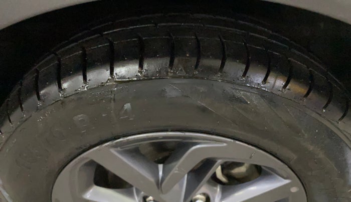 2022 Hyundai GRAND I10 NIOS SPORTZ 1.2 KAPPA VTVT CNG, CNG, Manual, 51,639 km, Right Front Tyre Tread