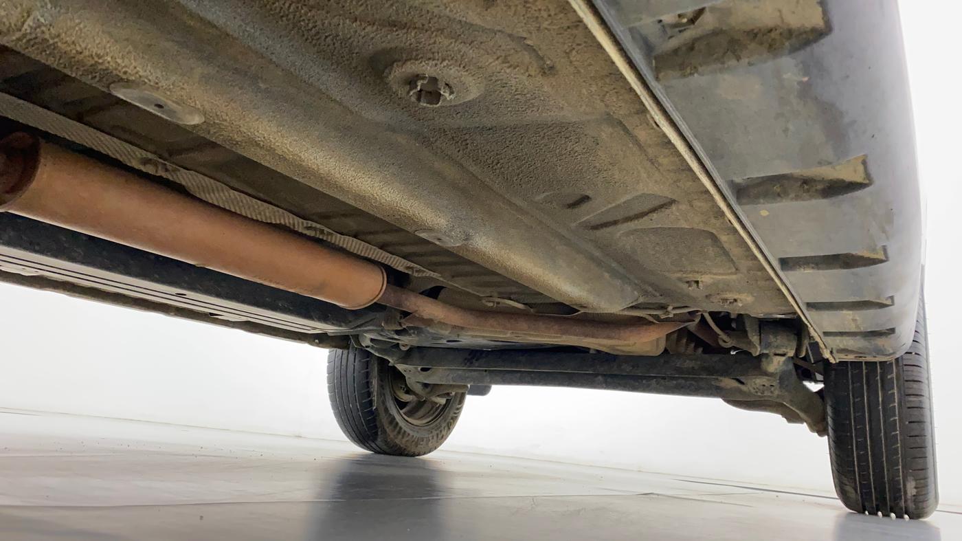 2013 Renault Duster RXL PETROL, Petrol, Manual, 68,761 km, Right Side Underbody