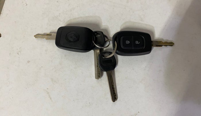 2016 Renault Kwid RXT 1.0, Petrol, Manual, 53,228 km, Key Close Up