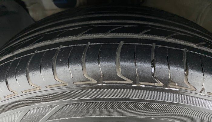 2018 Hyundai Creta 1.6 SX CRDI, Diesel, Manual, 73,242 km, Left Front Tyre Tread