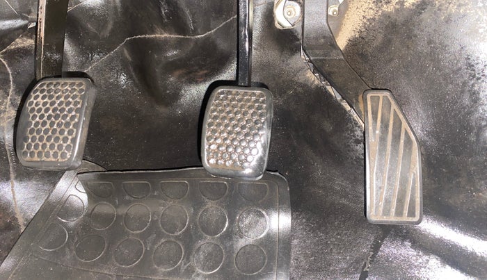 2019 Maruti Alto LXI CNG, CNG, Manual, 88,748 km, Pedals