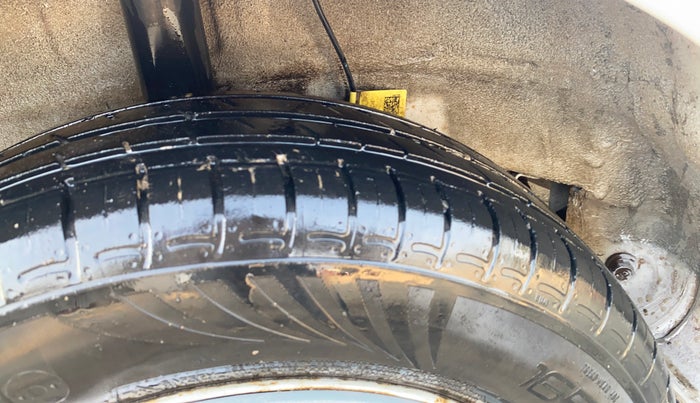 2021 Hyundai GRAND I10 NIOS ERA 1.2 KAPPA VTVT, Petrol, Manual, 36,367 km, Right Rear Tyre Tread