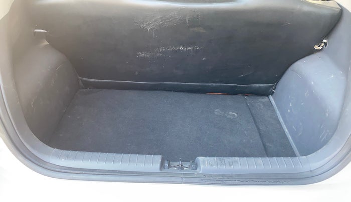 2021 Hyundai GRAND I10 NIOS ERA 1.2 KAPPA VTVT, Petrol, Manual, 36,367 km, Boot Inside