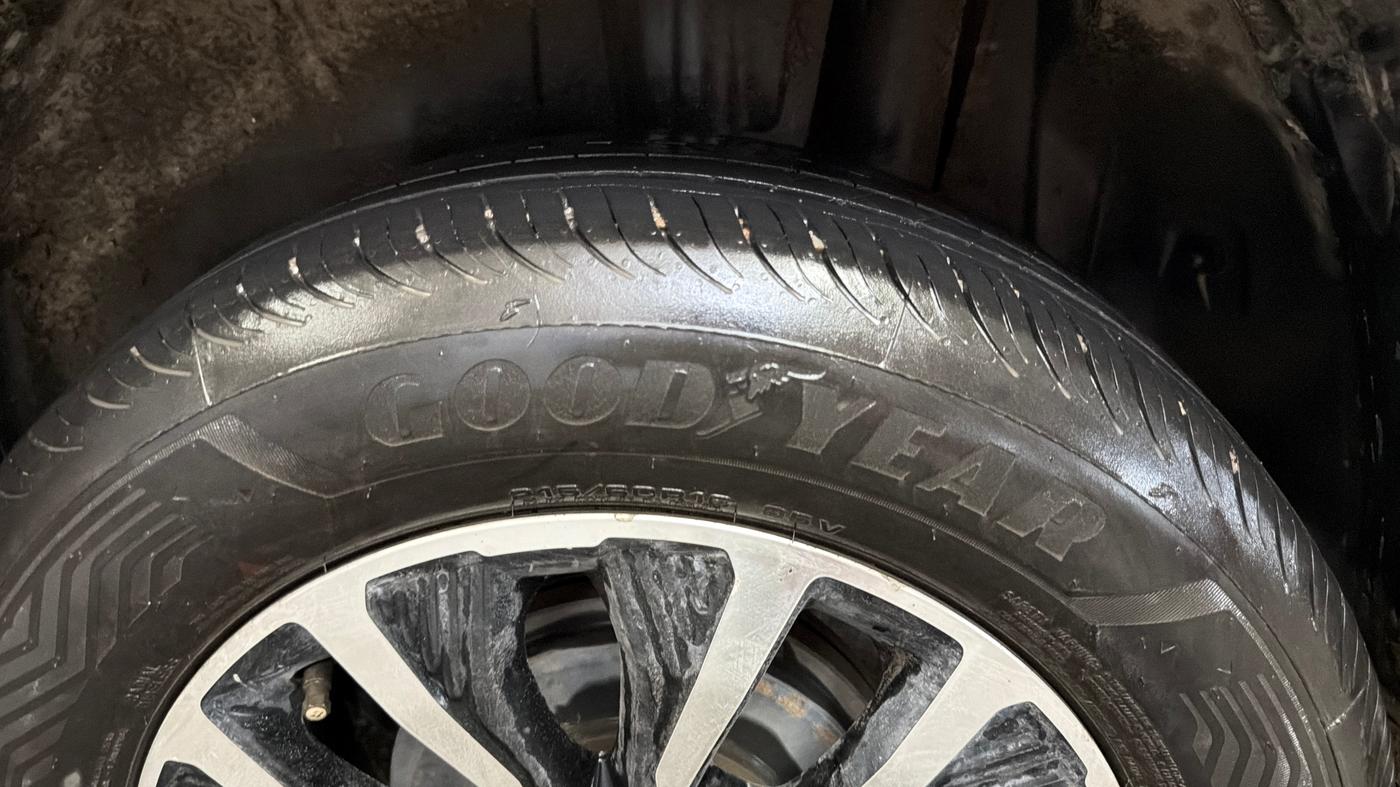 2022 Maruti Vitara Brezza ZXI PLUS, Petrol, Manual, 83,787 km, Left Rear Tyre Tread