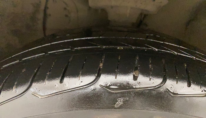 2016 Hyundai Elite i20 ASTA 1.2 (O), Petrol, Manual, 90,155 km, Left Front Tyre Tread