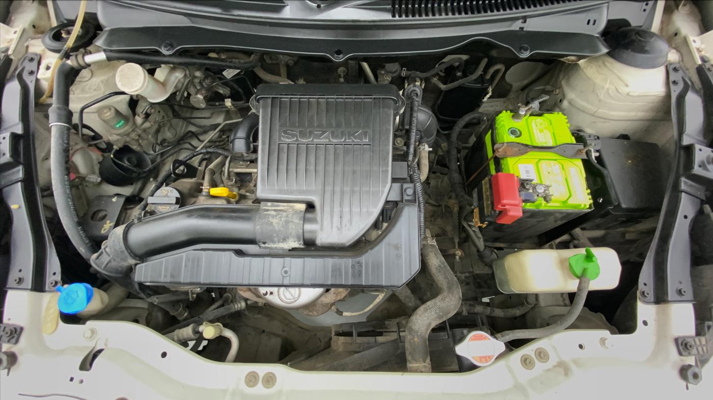 2011 Maruti Swift LXI D, Petrol, Manual, 59,419 km, Open Bonet