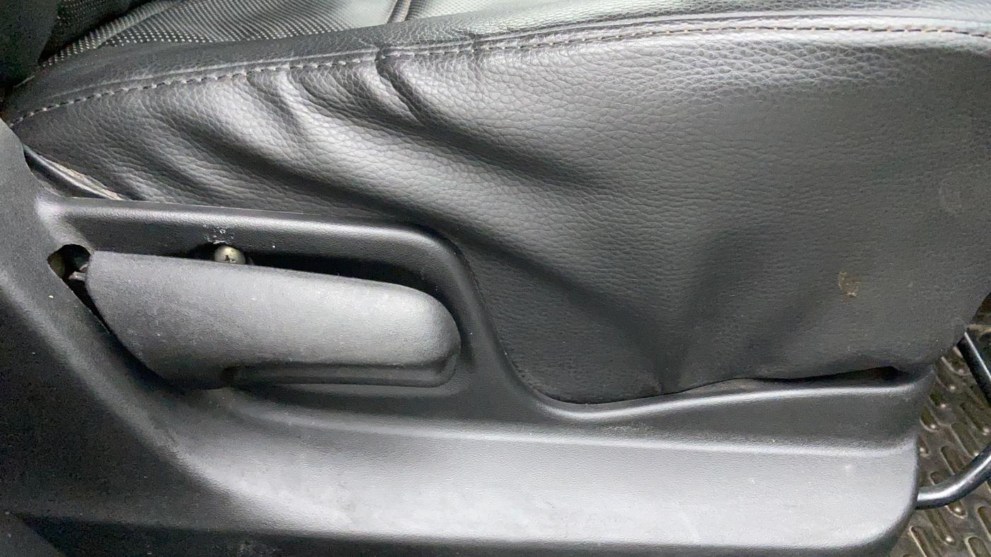 2011 Maruti Swift LXI D, Petrol, Manual, 59,419 km, Driver Side Adjustment Panel