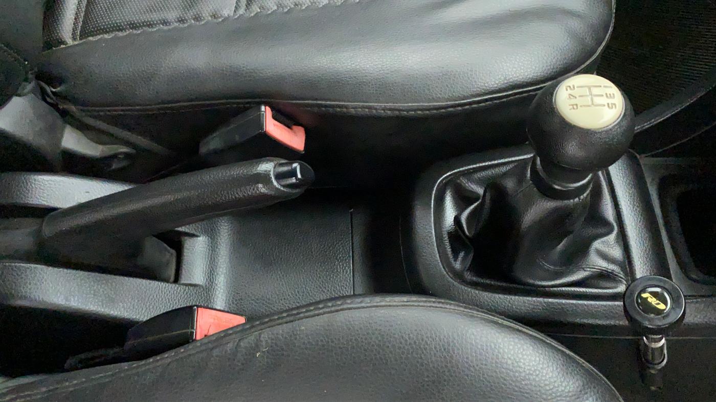 2011 Maruti Swift LXI D, Petrol, Manual, 59,419 km, Gear Lever