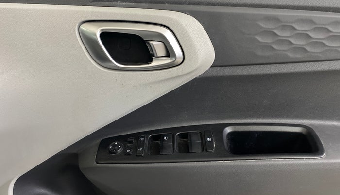 2021 Hyundai GRAND I10 NIOS SPORTZ 1.2 KAPPA VTVT CNG, CNG, Manual, 60,522 km, Driver Side Door Panels Control