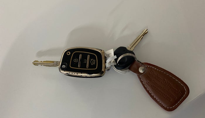 2021 Hyundai GRAND I10 NIOS SPORTZ 1.2 KAPPA VTVT CNG, CNG, Manual, 60,522 km, Key Close Up