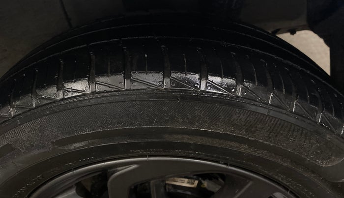 2021 Hyundai GRAND I10 NIOS SPORTZ 1.2 KAPPA VTVT CNG, CNG, Manual, 60,522 km, Left Rear Tyre Tread