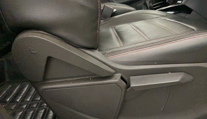 2015 Ford Ecosport TITANIUM 1.0L ECOBOOST (OPT), Petrol, Manual, 56,733 km, Driver Side Adjustment Panel