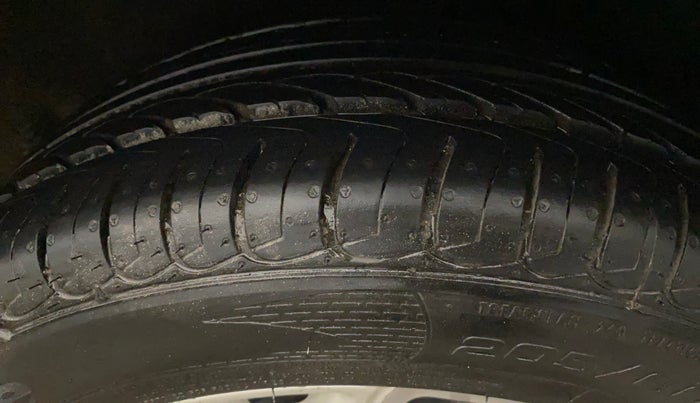 2015 Ford Ecosport TITANIUM 1.0L ECOBOOST (OPT), Petrol, Manual, 56,733 km, Left Rear Tyre Tread