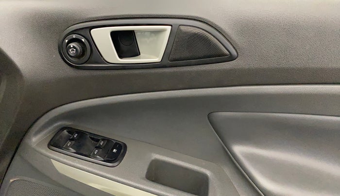 2015 Ford Ecosport TITANIUM 1.0L ECOBOOST (OPT), Petrol, Manual, 56,733 km, Driver Side Door Panels Control