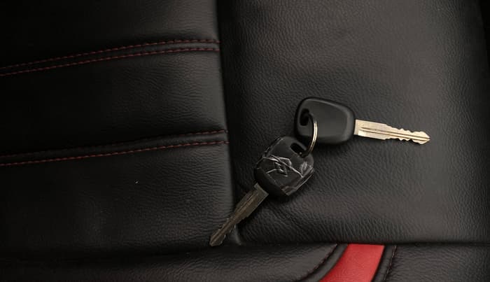 2024 Maruti Alto K10 VXI CNG, CNG, Manual, 95,999 km, Key Close Up