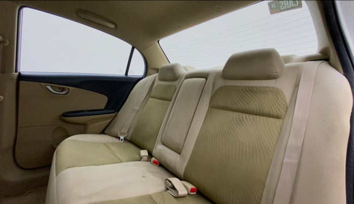 2015 Honda Amaze 1.2L I-VTEC VX, Petrol, Manual, 64,703 km, Right Side Rear Door Cabin