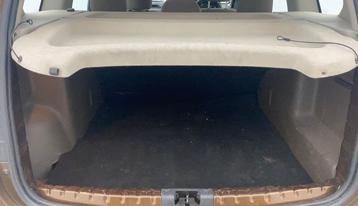 2019 Renault Duster 85 PS RXS MT DIESEL, Diesel, Manual, 1,18,148 km, Boot Inside