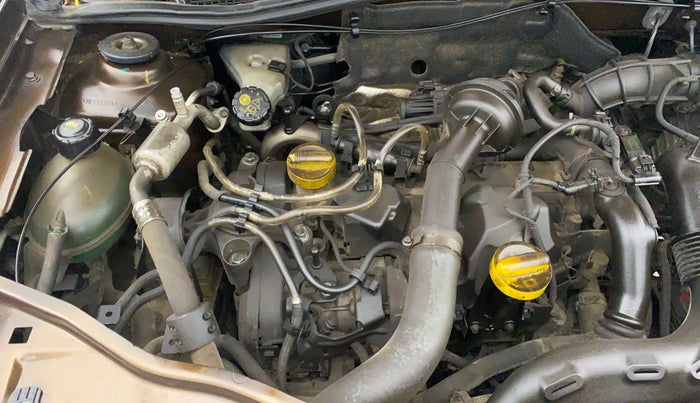 2019 Renault Duster 85 PS RXS MT DIESEL, Diesel, Manual, 1,18,148 km, Engine View - Right