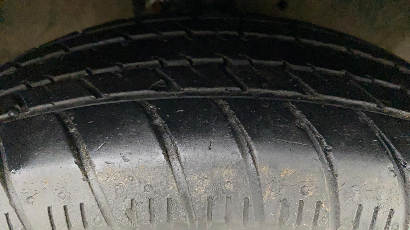 2020 Maruti Celerio VXI (O) CNG, CNG, Manual, 54,531 km, Right Front Tyre Tread