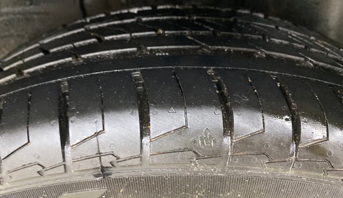 2021 Tata ALTROZ XM PLUS PETROL, Petrol, Manual, 34,212 km, Left Rear Tyre Tread
