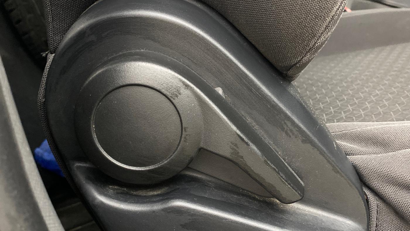 2021 Tata ALTROZ XM PLUS PETROL, Petrol, Manual, 34,212 km, Driver Side Adjustment Panel