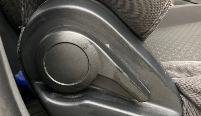 2021 Tata ALTROZ XM PLUS PETROL, Petrol, Manual, 34,212 km, Driver Side Adjustment Panel