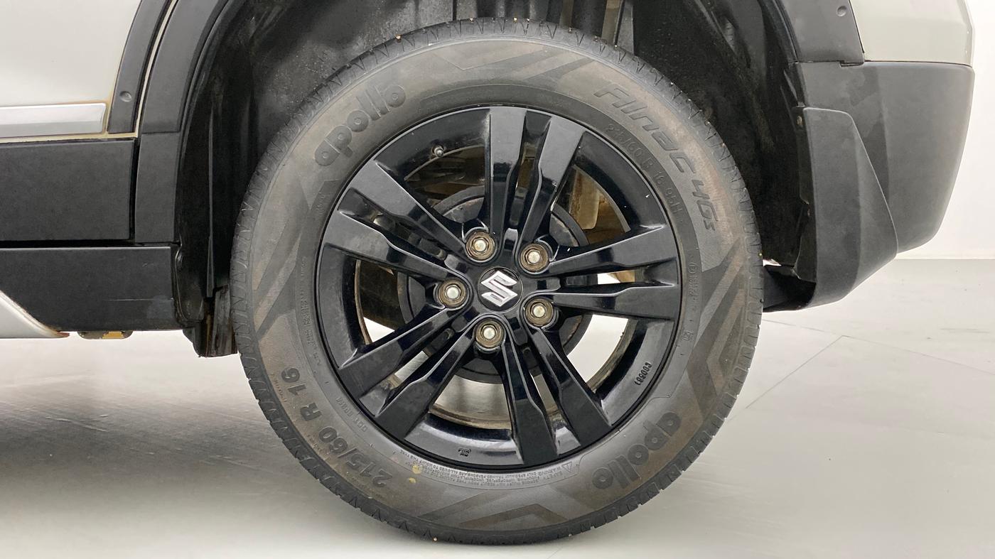 2018 Maruti Vitara Brezza ZDI + AMT, Diesel, Automatic, 32,905 km, Left Rear Wheel