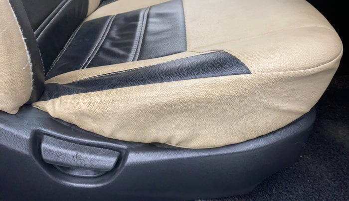 2019 Hyundai Grand i10 MAGNA 1.2 VTVT, Petrol, Manual, 39,910 km, Driver Side Adjustment Panel