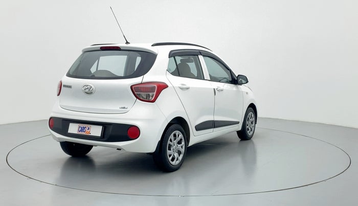 2019 Hyundai Grand i10 MAGNA 1.2 VTVT, Petrol, Manual, 39,910 km, Right Back Diagonal (45- Degree) View