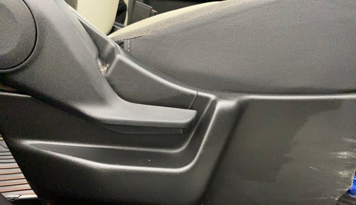 2022 Maruti New Wagon-R VXI 1.0, Petrol, Manual, 28,461 km, Driver Side Adjustment Panel