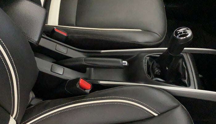 2018 Maruti Baleno DELTA PETROL 1.2, Petrol, Manual, 70,276 km, Gear Lever