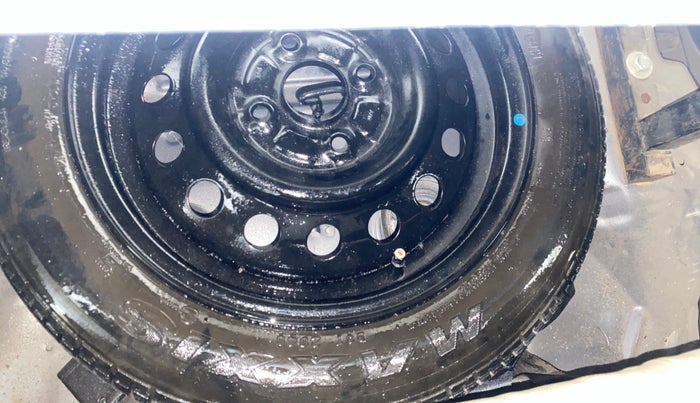 2017 Maruti Wagon R 1.0 VXI+, CNG, Manual, 39,435 km, Spare Tyre