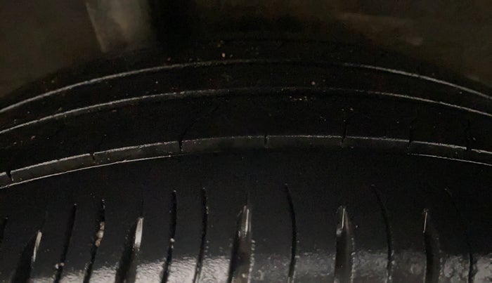 2021 KIA SONET HTX 1.0 IMT, Petrol, Manual, 43,344 km, Right Rear Tyre Tread